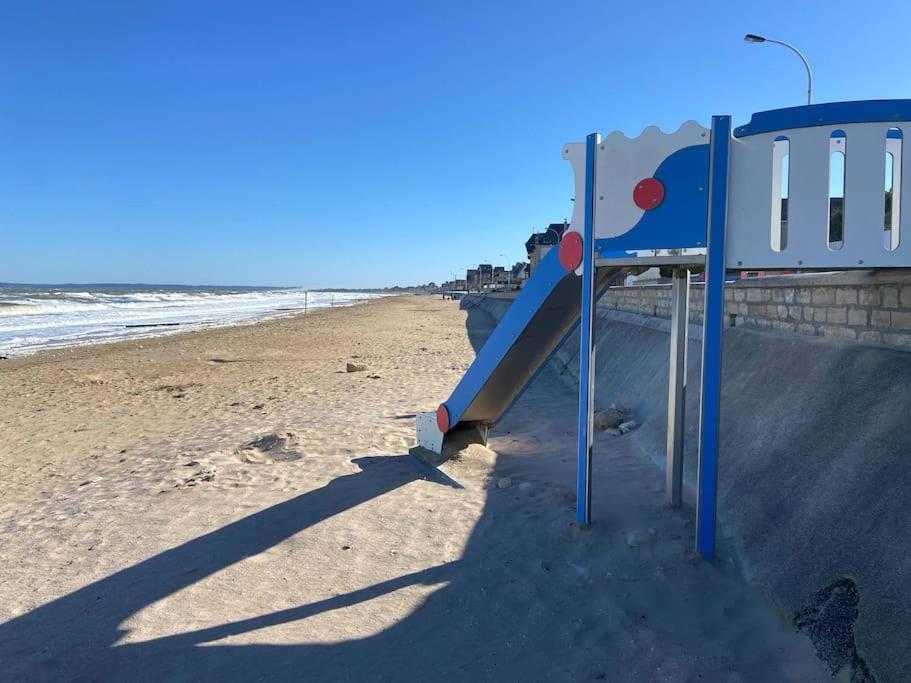 L'Appart' Du Bord De Mer 150M De La Plage Lion-sur-Mer Exterior photo